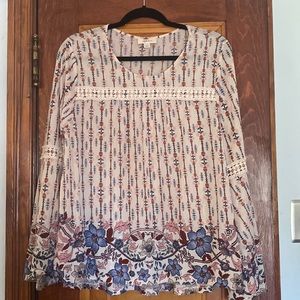 EUC Bohemian flowy blouse